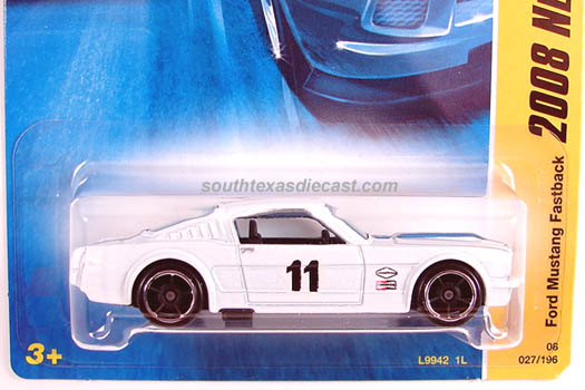 Hot Wheels Ford Mustang Fastback 2008 New Models White