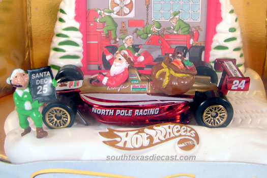 Hotwheels holiday 2001年クリスマス仕様 Holiday Hot Wheels 2001 Slightly Modified Santa Claus Car 1